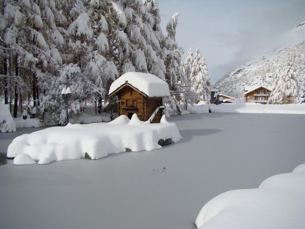 Hotel Portjengrat Saas-Almagell Dış mekan fotoğraf