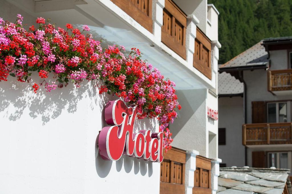 Hotel Portjengrat Saas-Almagell Dış mekan fotoğraf